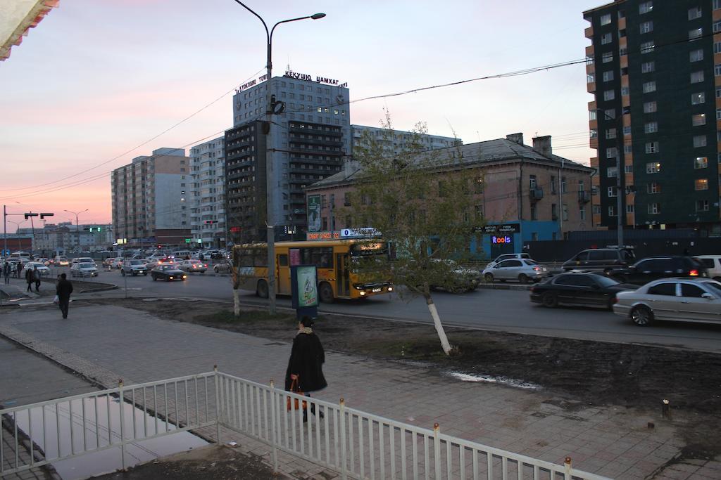 Toto Hotel อูลานบาตอร์ ภายนอก รูปภาพ