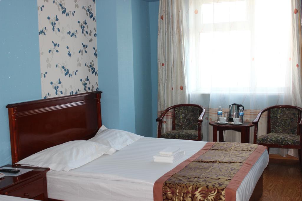 Toto Hotel อูลานบาตอร์ ภายนอก รูปภาพ