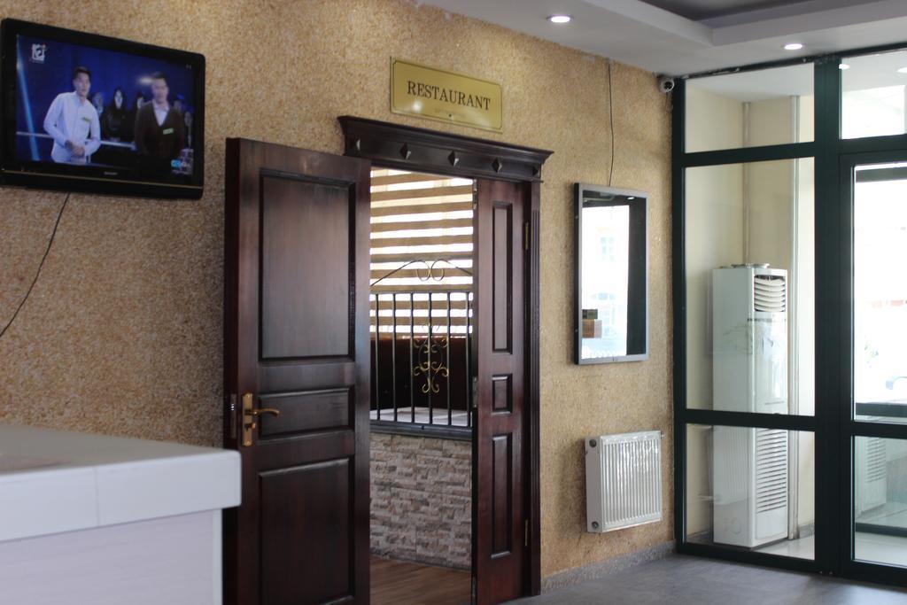 Toto Hotel อูลานบาตอร์ ภายนอก รูปภาพ