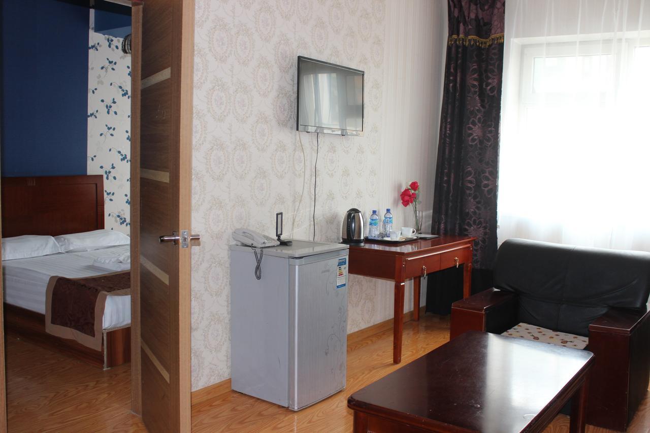 Toto Hotel อูลานบาตอร์ ภายนอก รูปภาพ