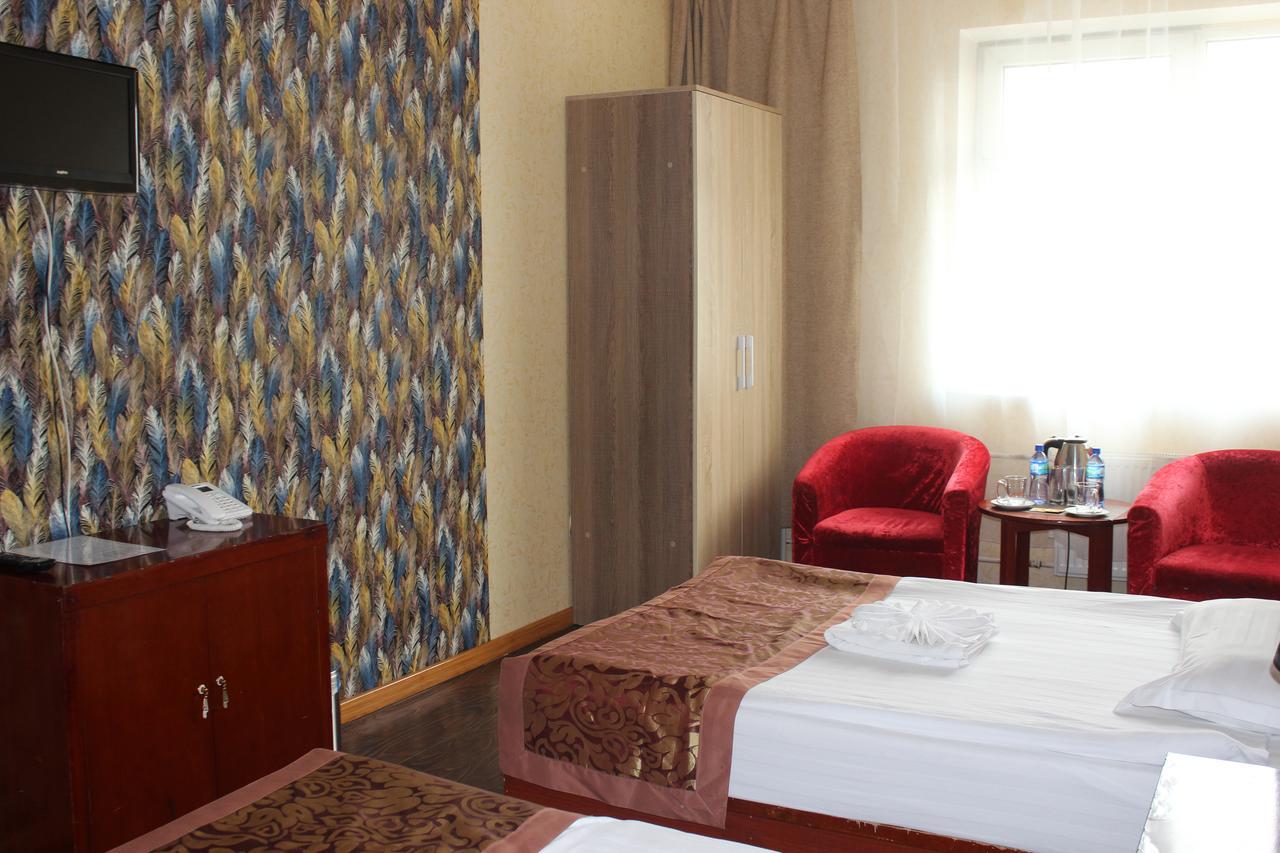 Toto Hotel อูลานบาตอร์ ภายนอก รูปภาพ