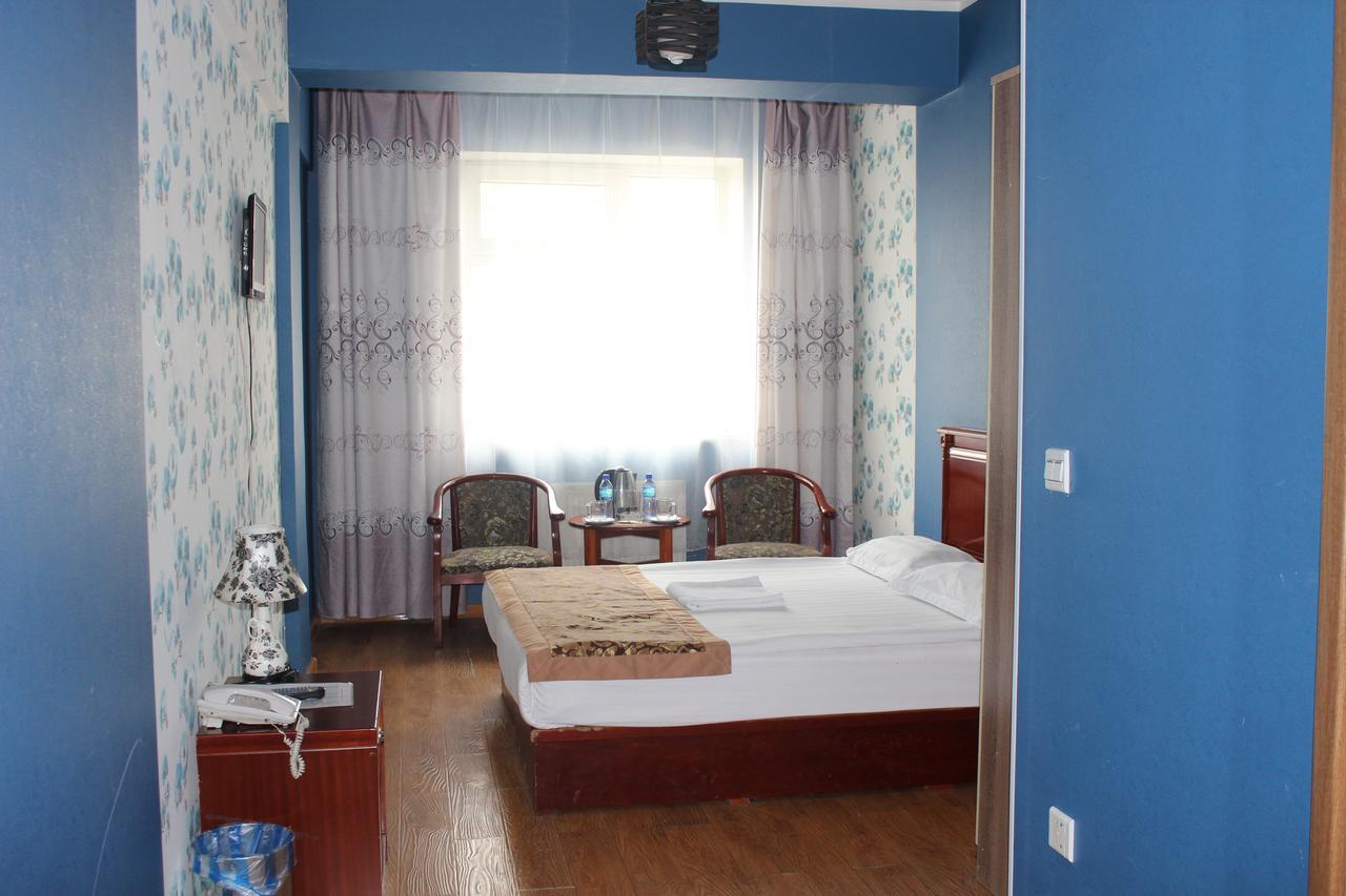 Toto Hotel อูลานบาตอร์ ภายนอก รูปภาพ