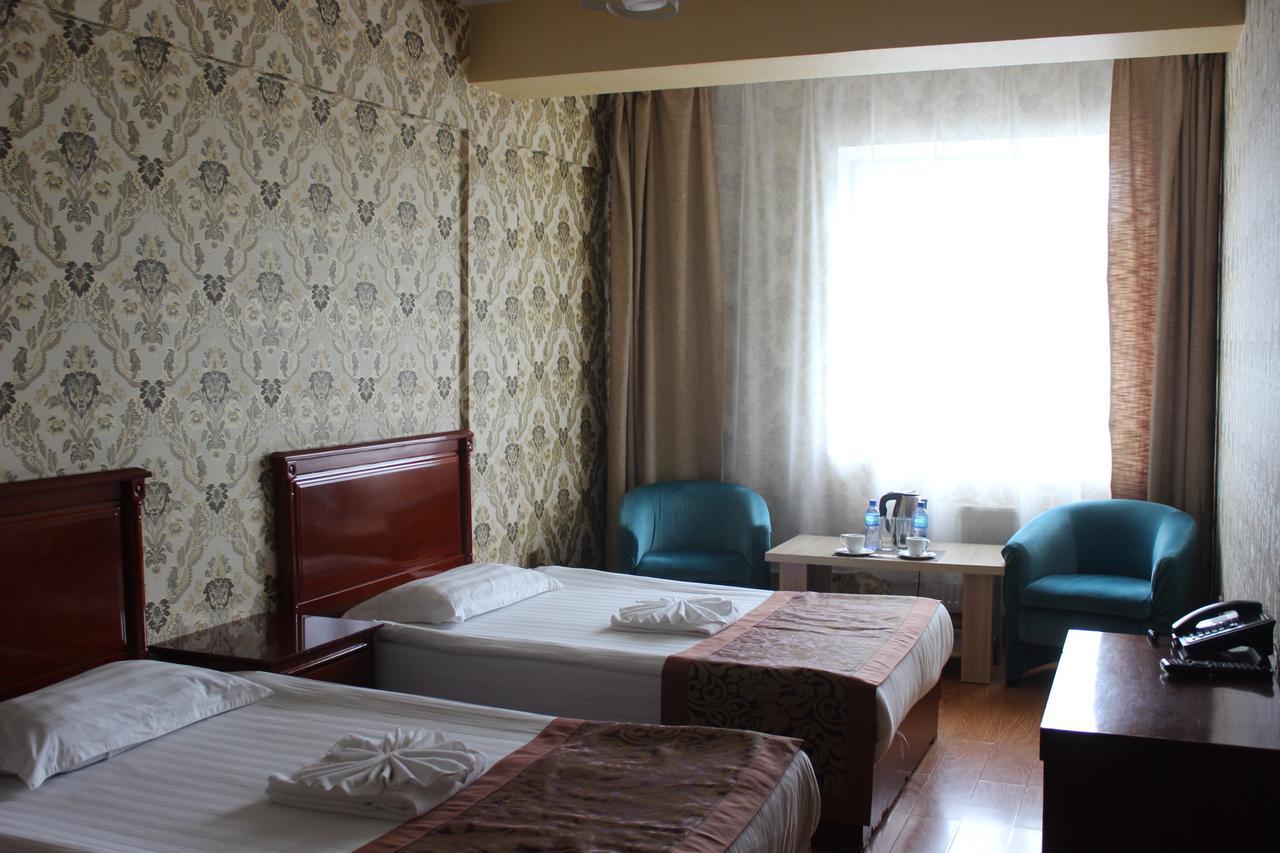 Toto Hotel อูลานบาตอร์ ภายนอก รูปภาพ